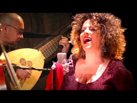 Marina Bruno - Li saracini adorano lu sole - Canzone Napoletana del 1600, NAPOLI