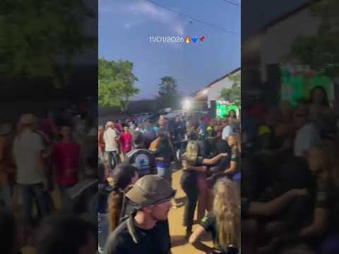 foi lotação ontem na pega pega de boi do Joãozinho em Capistrano 💃🏻✅🤠🐎