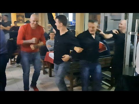 Kolo za Sencija Kusturu-restoran Bulbul kod Amela, muzika "Benjo,Dzeneta & Haze"