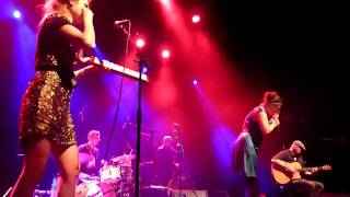 Nouvelle Vague with Mélanie Pain - Master And Servant