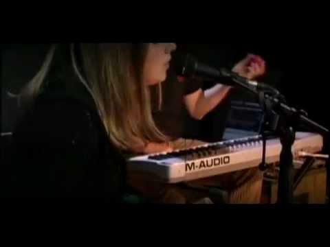 Bei The Fish - Holiday (Acoustic version live)