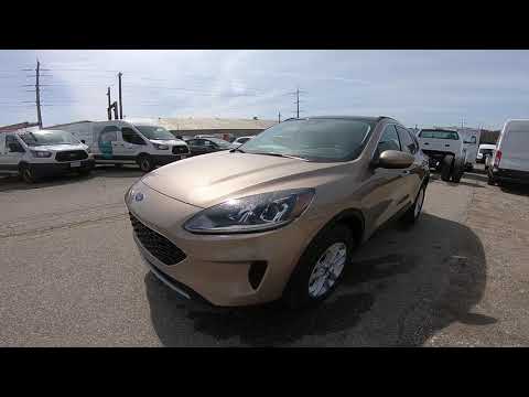 2021 Ford Escape SE U9G Desert Gold Metallic