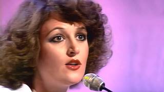 BARBARA DICKSON - ANSWER ME (Live on TOP OF THE POPS in HD) February 1976