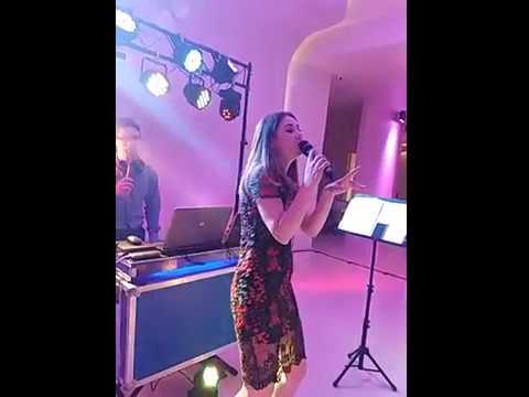 Lady Helenne - The one that I want (cover)