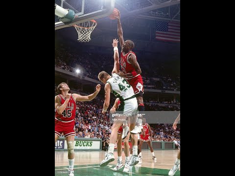 MICHAEL JORDAN - Dunk on Jack Sikma!!  Bulls @ Bucks 3-6-90