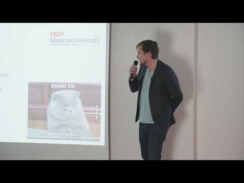 Budeme platit e-korunami? | Dominik Stroukal | TEDxMasarykUniversity