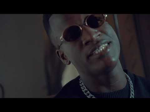 Fresh Bizzy Ft. michael Brown -Usekelele(official video)