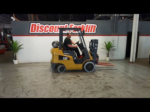 CATERPILLAR 2C5000 5,000lb LP (Propane) #1746 - Forklift for Sale