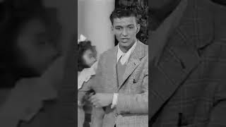 Frank Sinatra and Marcy McGuire singing “I Saw You First” in ‘Higher and Higher’ 🚲🎞