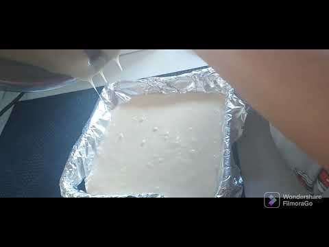 mehjabeen made cake with chocolate but its different.