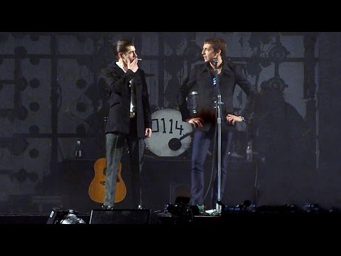 The Last Shadow Puppets - Standing Next To Me [Acoustic - live at Finsbury Park - 24-05-2014]