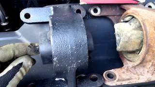 Anchor engine motor mount does not fit the WJ Jeep Grand Charokee with 4.7L H.O.
