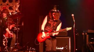 Gage's (14 Years Old) Slash solo
