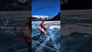 LAURA PAUSINI - EL VALOR DE SEGUIR ADELANTE