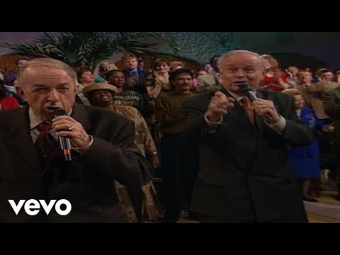 Bill & Gloria Gaither - Trying to Get a Glimpse [Live] ft. The Cathedrals