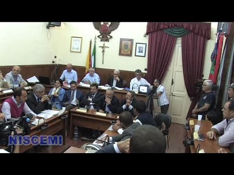 Niscemi, il Consiglio comunale rinvia al 22 ottobre la decisione di aderire o meno a Catania