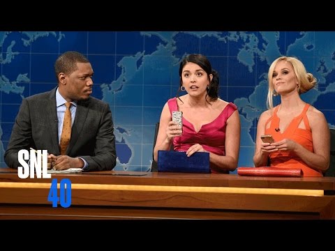 Weekend Update: Two Girls You Wish You Hadn't Started a Conversation With at a Party - SNL