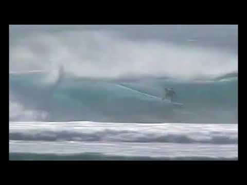 Kelly Slater x Jeff Booth - Final Quiksilver Pro G- land 1995(edit)