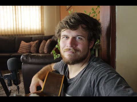 O EXILADO (DA LINDA PÁTRIA ESTOU...) - Cover Jorge Olliver