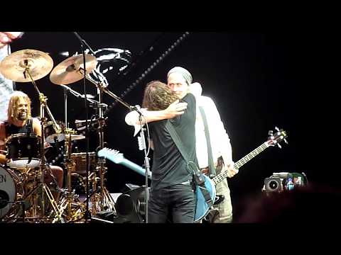 Foo Fighters - Molly's Lips (w/ Krist Novoselic) - Safeco Field - Seattle - 9-1-2018