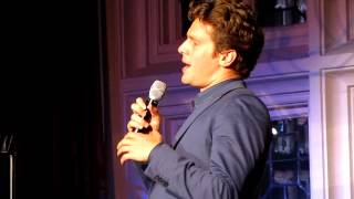 Jonathan Groff Singing &quot;(Ain&#39;t That) Good News&quot; by Sam Cooke Live at The Cabaret