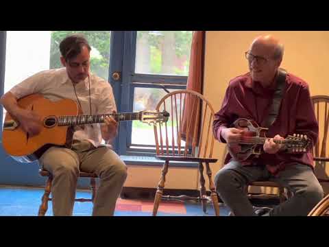 Charlie Castelluzzo (g) & Don Stiernberg (m) Lulu Swing solos - gypsy jazz jam at Django in June