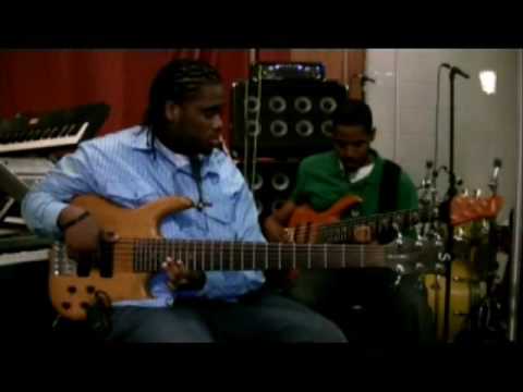 James Ross @  Alvin Quinn Bass Solo - Dwayne "DW" Wright