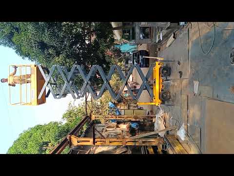Self Propelled Scissor Lift