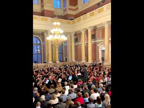 Wagner : Isoldes Liebestod      Teréz Illés, sopran.    Dirigent: Vijay Upadhyaya.