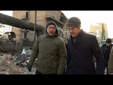 Video Thumbnail: Mark Rutte visits damaged Kyiv energy site as Russia steps up attacks