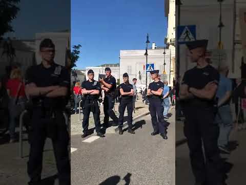 Dla kurdupla i jego partii.