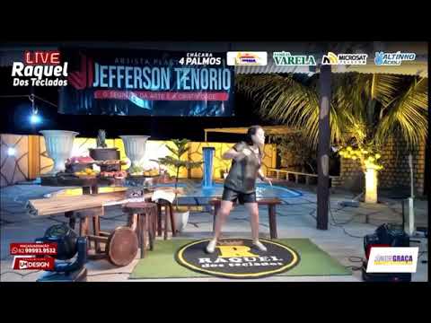 Momento da música ednalva na live de Raquel dos teclados