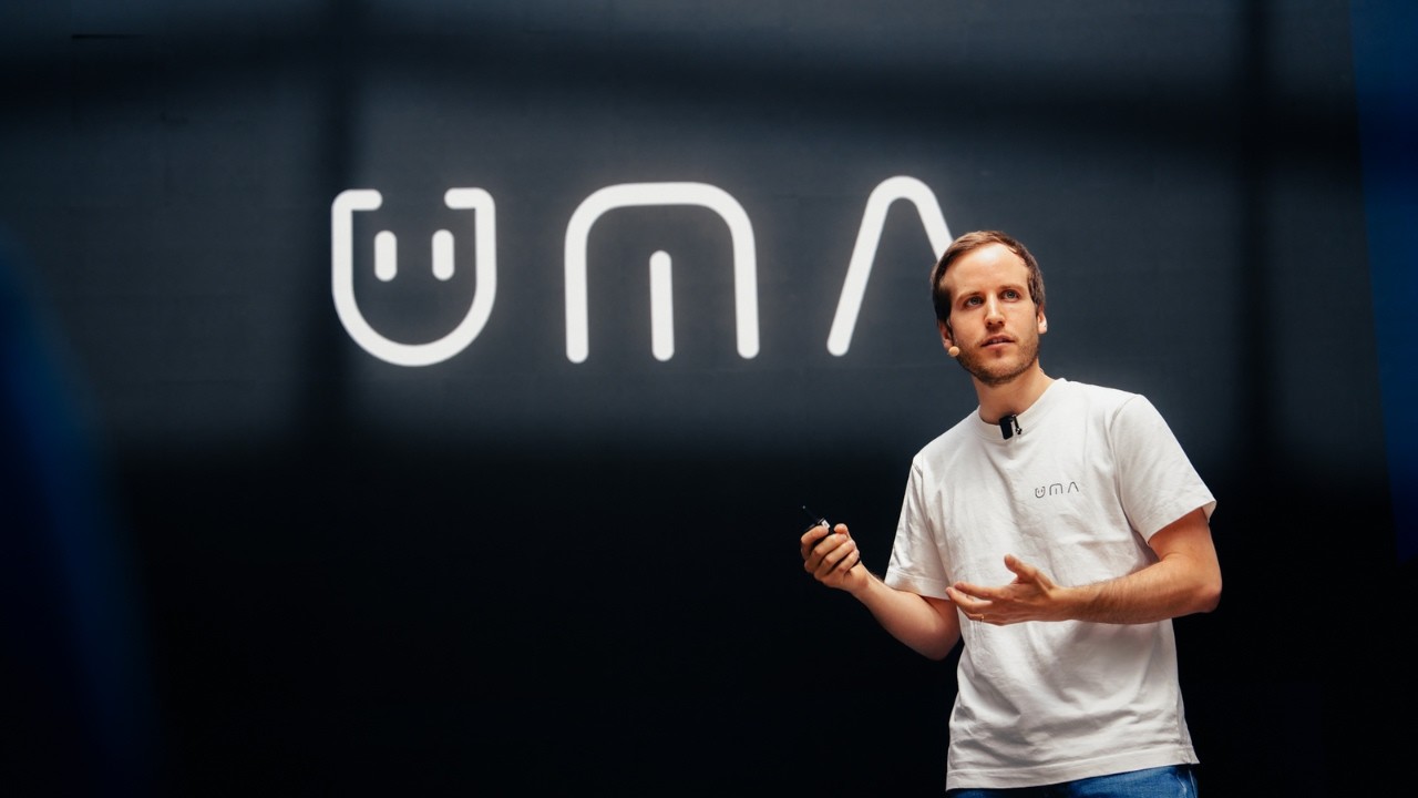 UMA unveils its vision for the next generation of robots, Remi Cadene at Machina Summit - YouTube