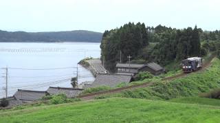 preview picture of video '〔のと鉄道〕永井豪ラッピング　西岸～能登鹿島間通過'