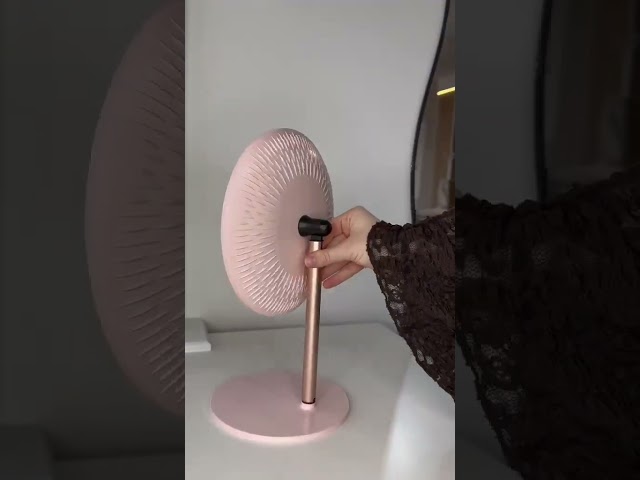 Vídeo relacionado con Vofikoli Tocador con espejo LED, tapa de cristal, espejo tricolor Smart Touch, mesa de maquillaje moderna para niñas y mujeres (gris con silla, 80 cm)