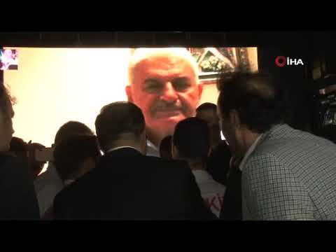 Dünya Şampiyonu Cimnastikçi İbrahim Çolak, İzmir'de coşkuyla karşılandı