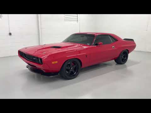 Restomod 1974 Dodge Challenger with 408ci V8
