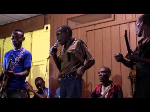 Orchéstre Baka Gbiné - Hélène - Live at Kika Sawmills
