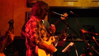 Scotty Johnson at the Red Bike w/Rooster on Vashon Island 5-27-16