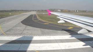 preview picture of video 'Take-off from Debrecen with Wizzair Airbus A320 enroute to London Luton Airport'