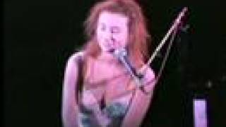 Tori Amos interview - Funny Drug Story - live