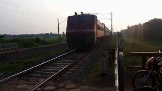 preview picture of video '58002 Puri Santragachi Passenger at Korai'