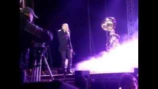 Espinoza Paz No se va a Poder en oceania