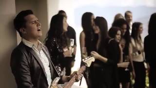 PISO 21 ft  Nicky Jam   Suele Suceder Video Oficial @Piso21Music   Musica Nueva 2014