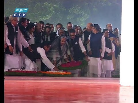 শহীদদের প্রতি রাষ্ট্রপতি ও প্রধানমন্ত্রীর বিনম্র শ্রদ্ধা