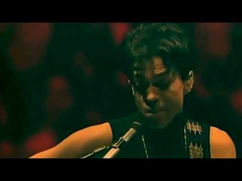 Prince - Sometimes It Snows In April (Musicology Live)