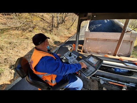 Asfaltări în zona reabilitată prin metoda reciclării in situ pe DN73A - 29 10 2021