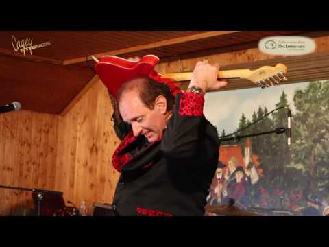 Cagey Strings "Johnny B Goode"