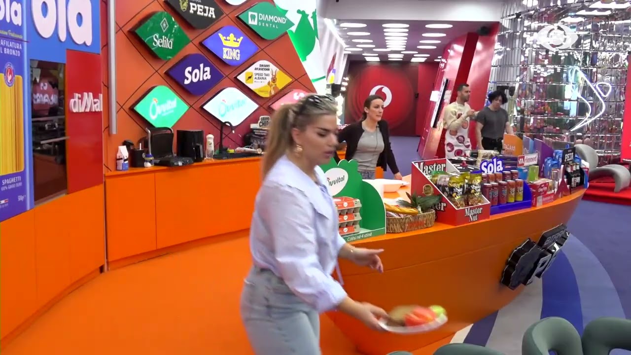 Armela-Xhodit: Mos u jep këshilla debatuesëve të tu, siç bën Lore