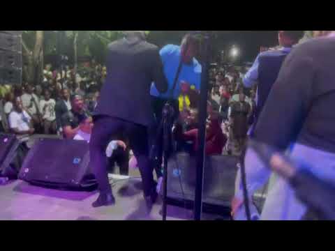 El santo Montado en su caballo blanco (merengue )